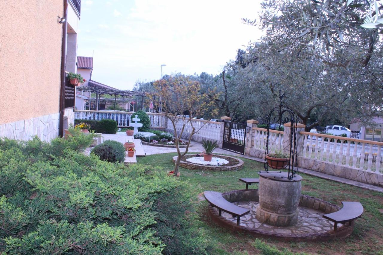 Lily'S Lovely Apartments Fažana Exterior foto